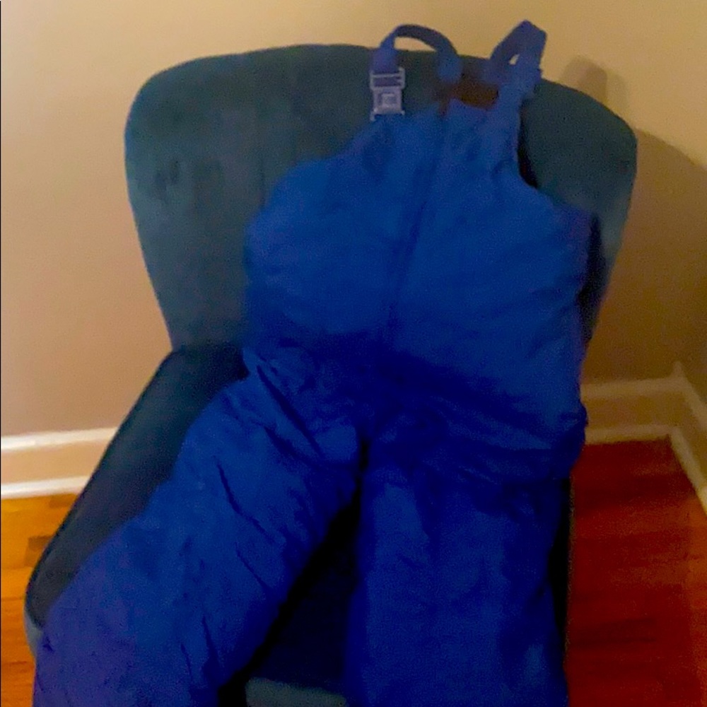 Kids size 7 ski bib